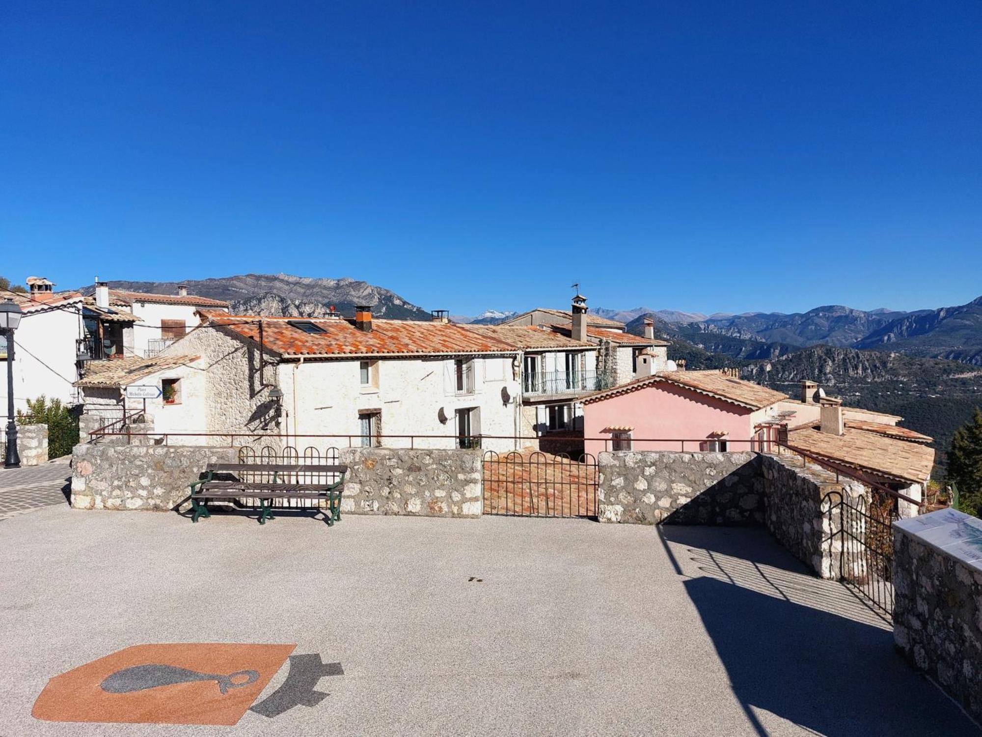 Les Gites De Bouyon Bagian luar foto