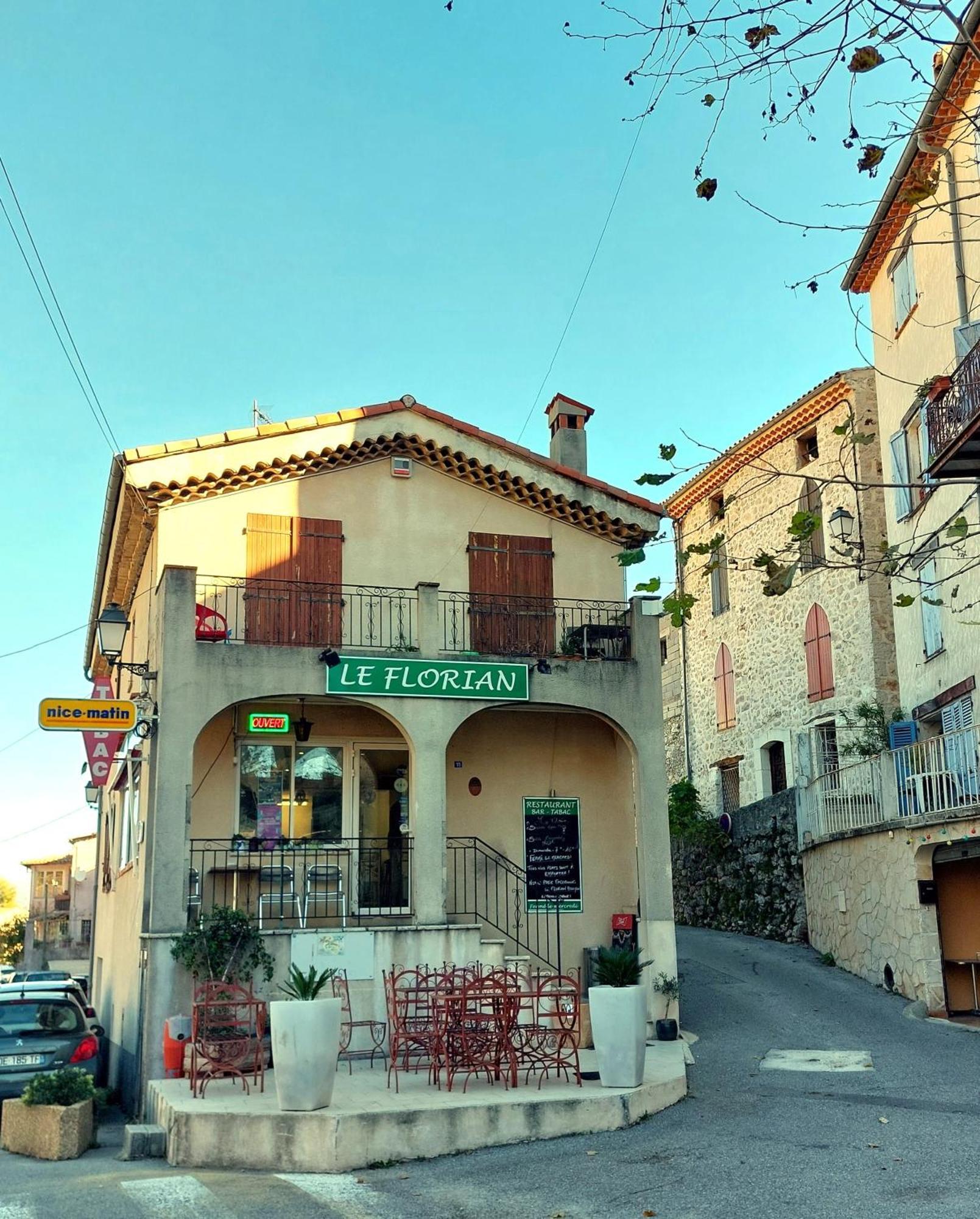 Les Gites De Bouyon Bagian luar foto